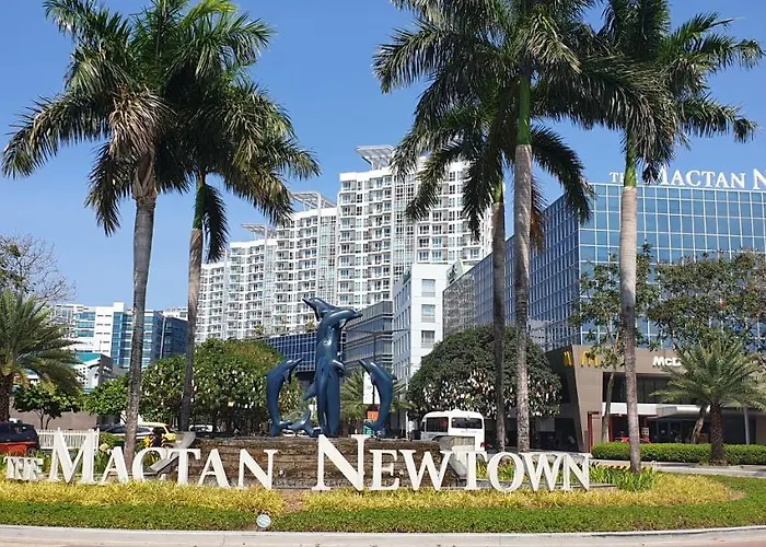 Mactan Newtown With Garden And Ocean View 8newtown Blvd 아파트호텔 2*